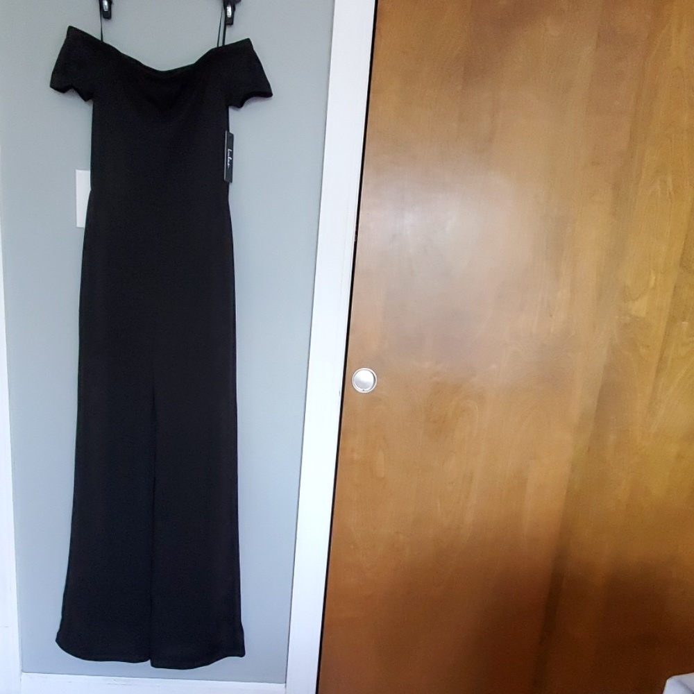 NWT LULUS Off The Shoulder Wide Leg Jumpsuit